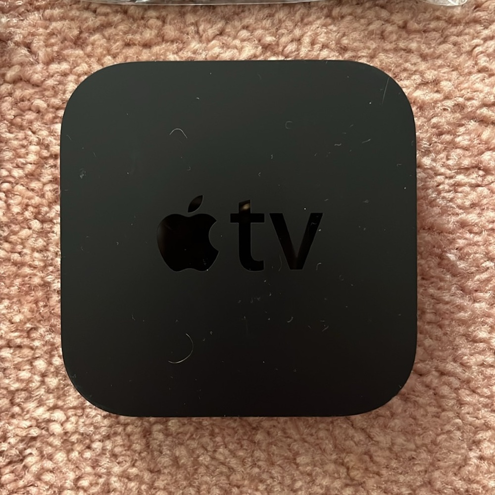 Apple TV🍎 Model A1469 With Controller and Cords - Picture 8 of 10